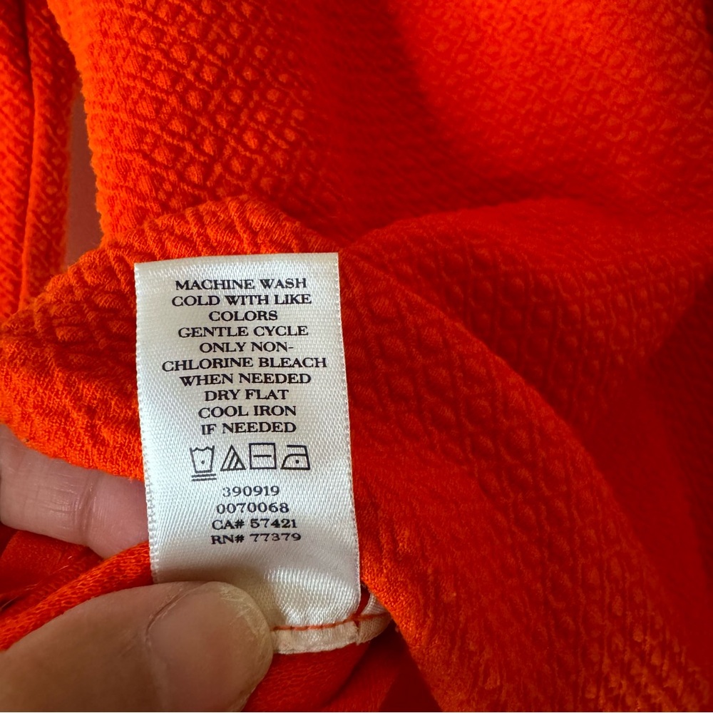 Small Ann Taylor Bold Orange Red Textured V-Neck Top Office Work Business Casual - Picture 6 of 9